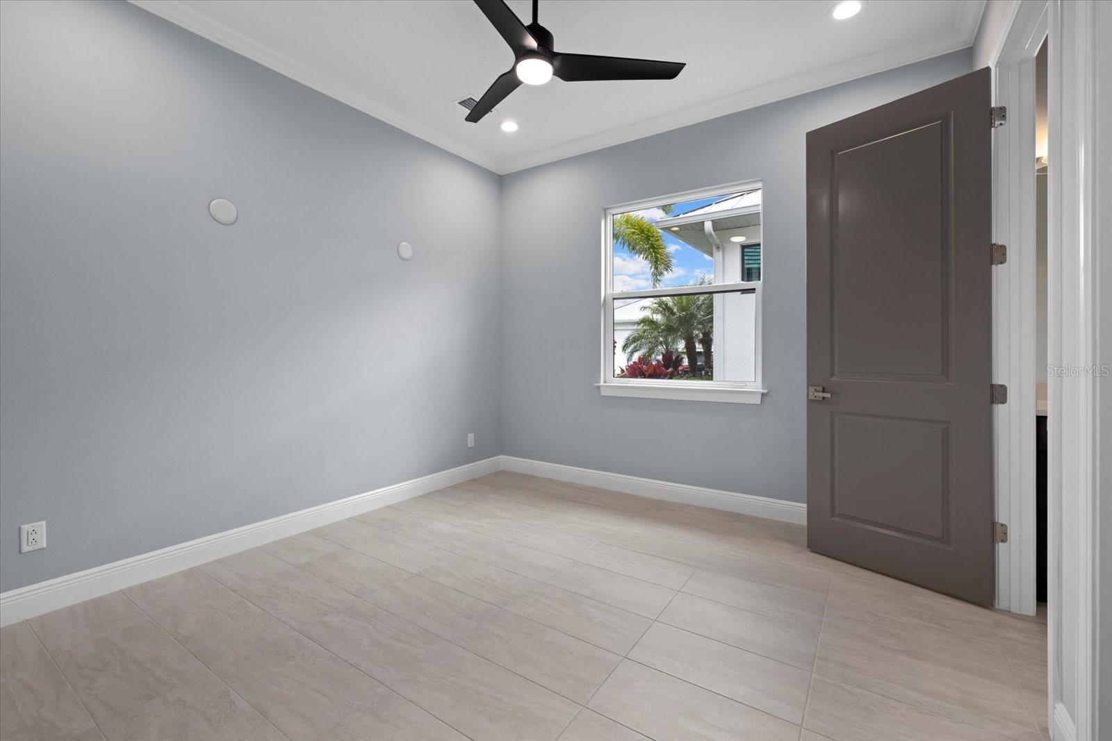 9241 STARRY NIGHT AVE, SARASOTA, FL, 34241