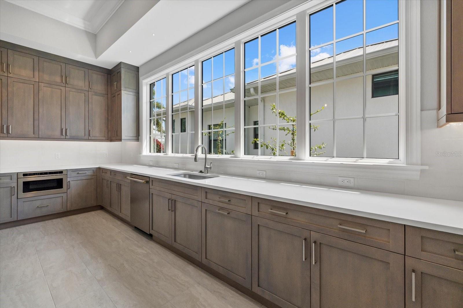 9241 STARRY NIGHT AVE, SARASOTA, FL, 34241