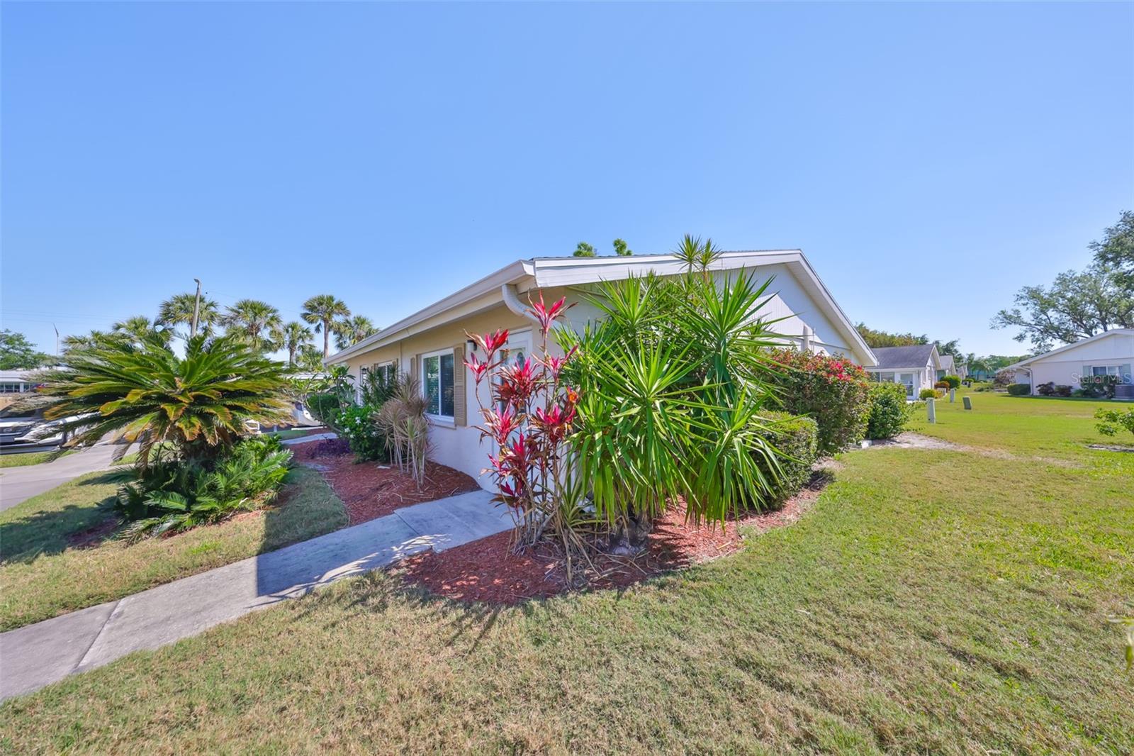 2202 CLUBHOUSE DR #174, SUN CITY CENTER, FL, 33573