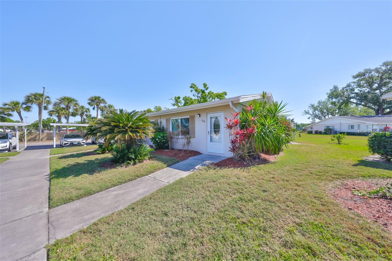 2202 CLUBHOUSE DR #174, SUN CITY CENTER, FL, 33573