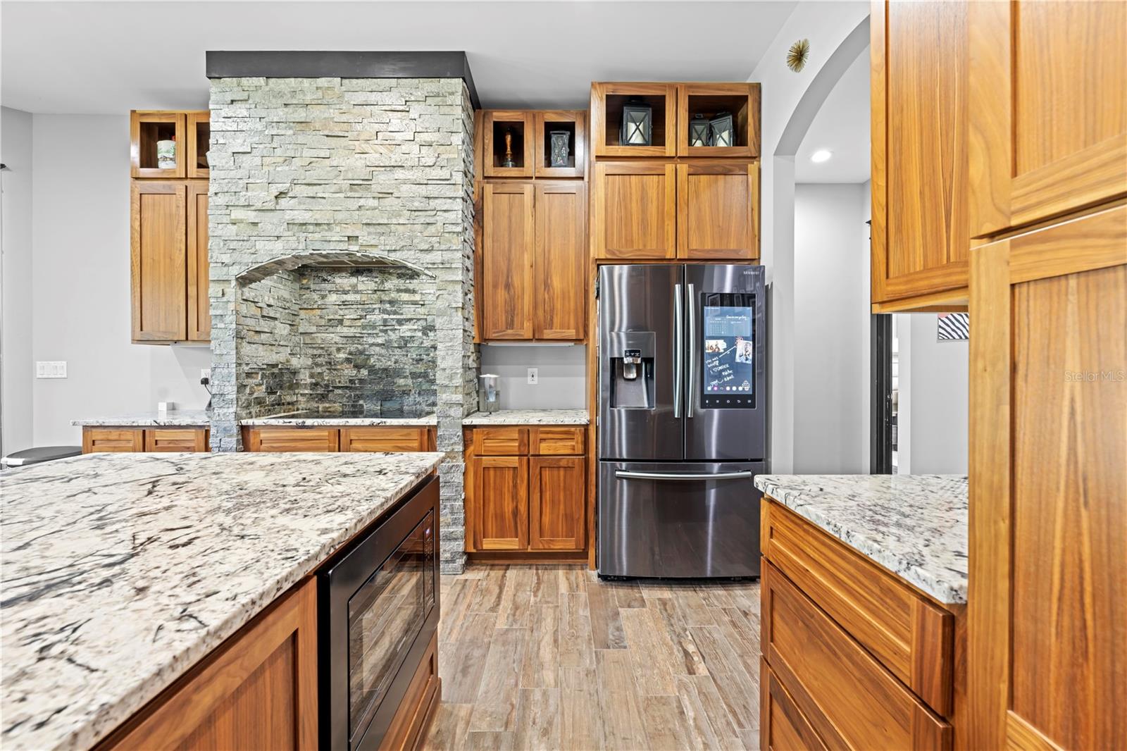 3601 HAPPY LIFE LN, DOVER, FL, 33527