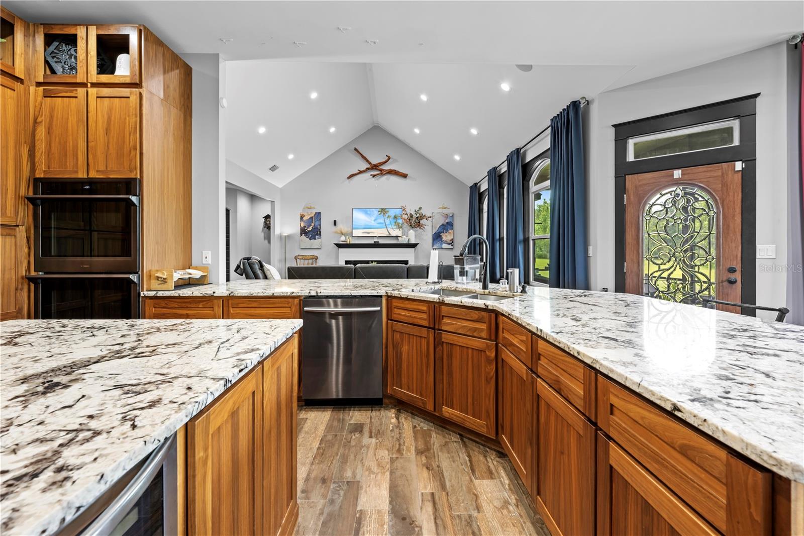 3601 HAPPY LIFE LN, DOVER, FL, 33527