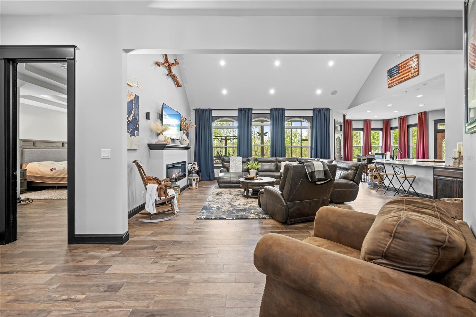 3601 HAPPY LIFE LN, DOVER, FL, 33527