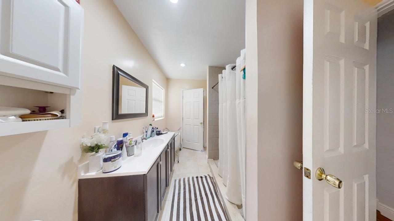 8609 N 11TH ST, TAMPA, FL, 33604