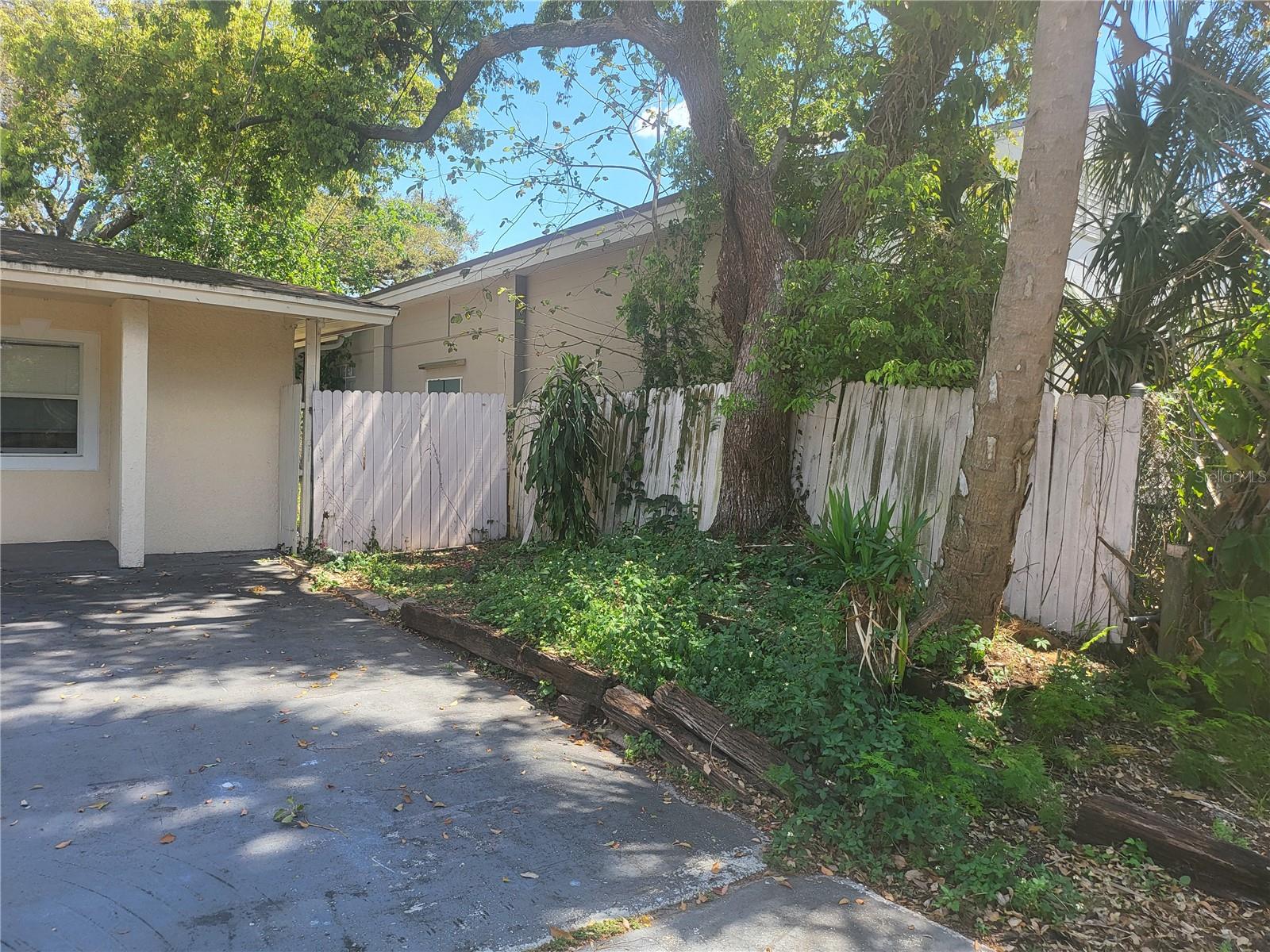 8609 N 11TH ST, TAMPA, FL, 33604