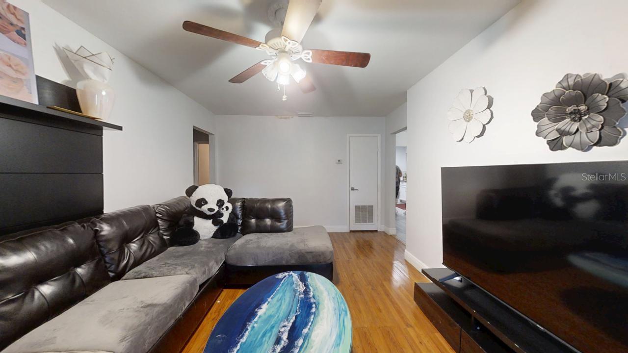 8609 N 11TH ST, TAMPA, FL, 33604