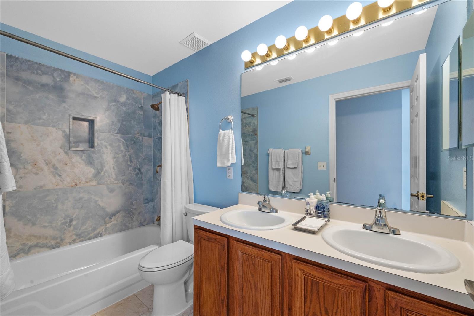 408 LEXINGDALE DR, ORLANDO, FL, 32828