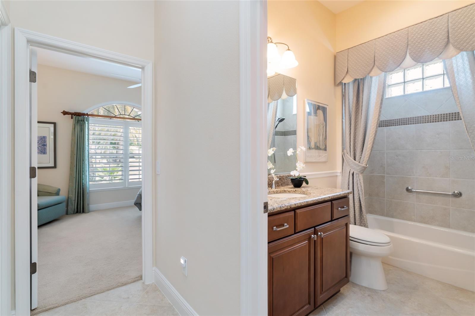 630 LAUREL RUN, THE VILLAGES, FL, 32162