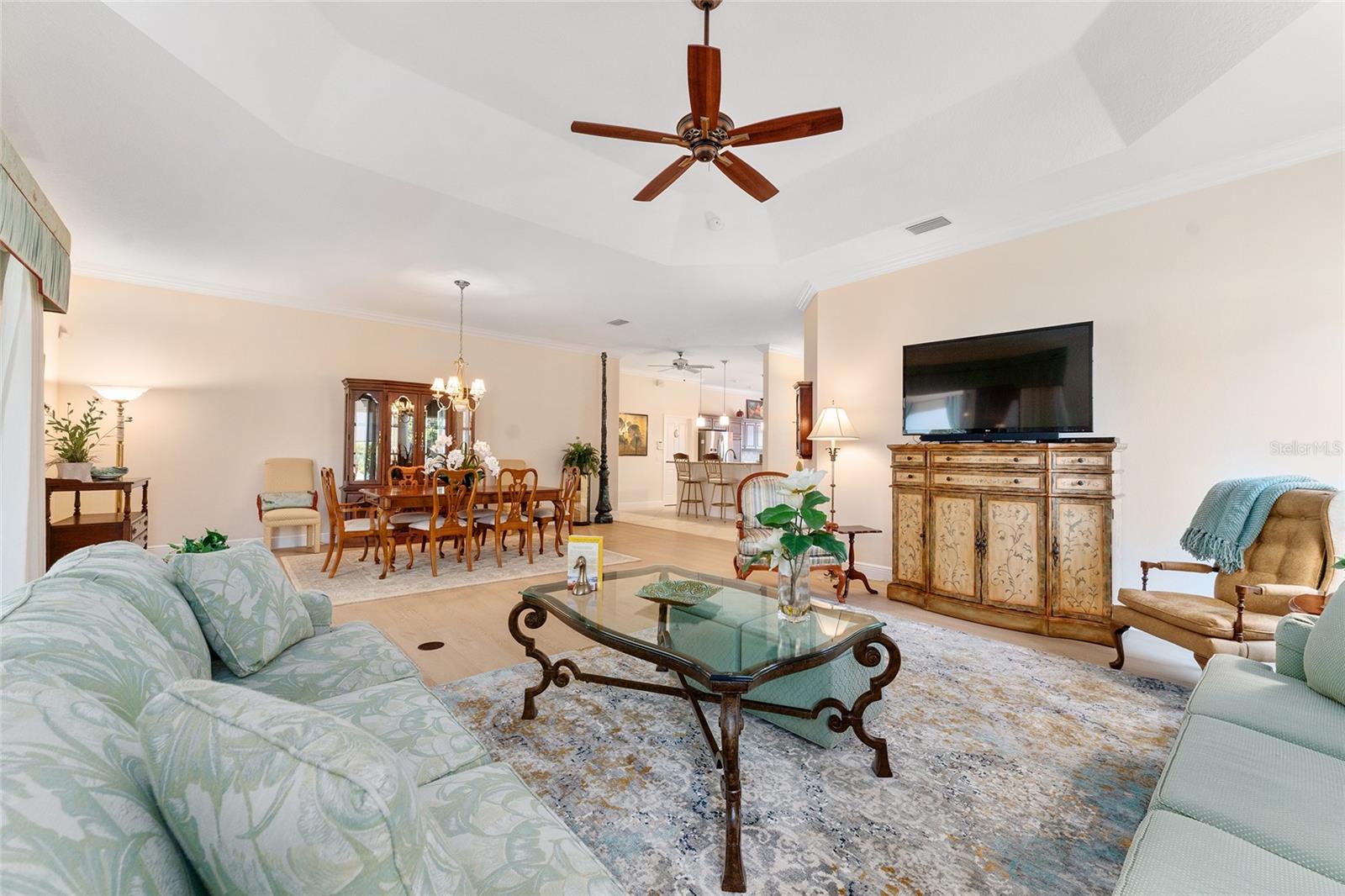 630 LAUREL RUN, THE VILLAGES, FL, 32162