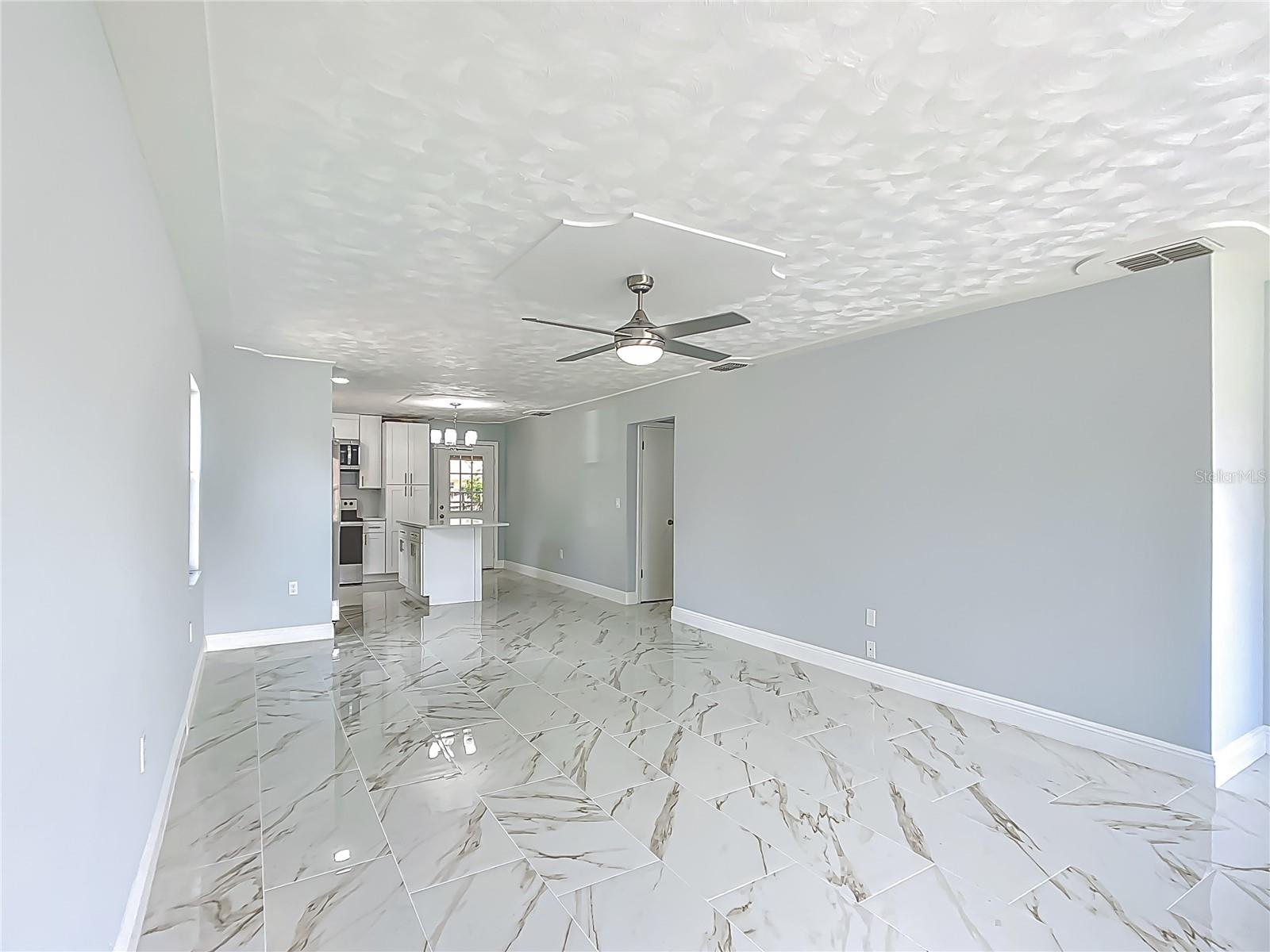 123 SHENANDOAH AVE, LADY LAKE, FL, 32159