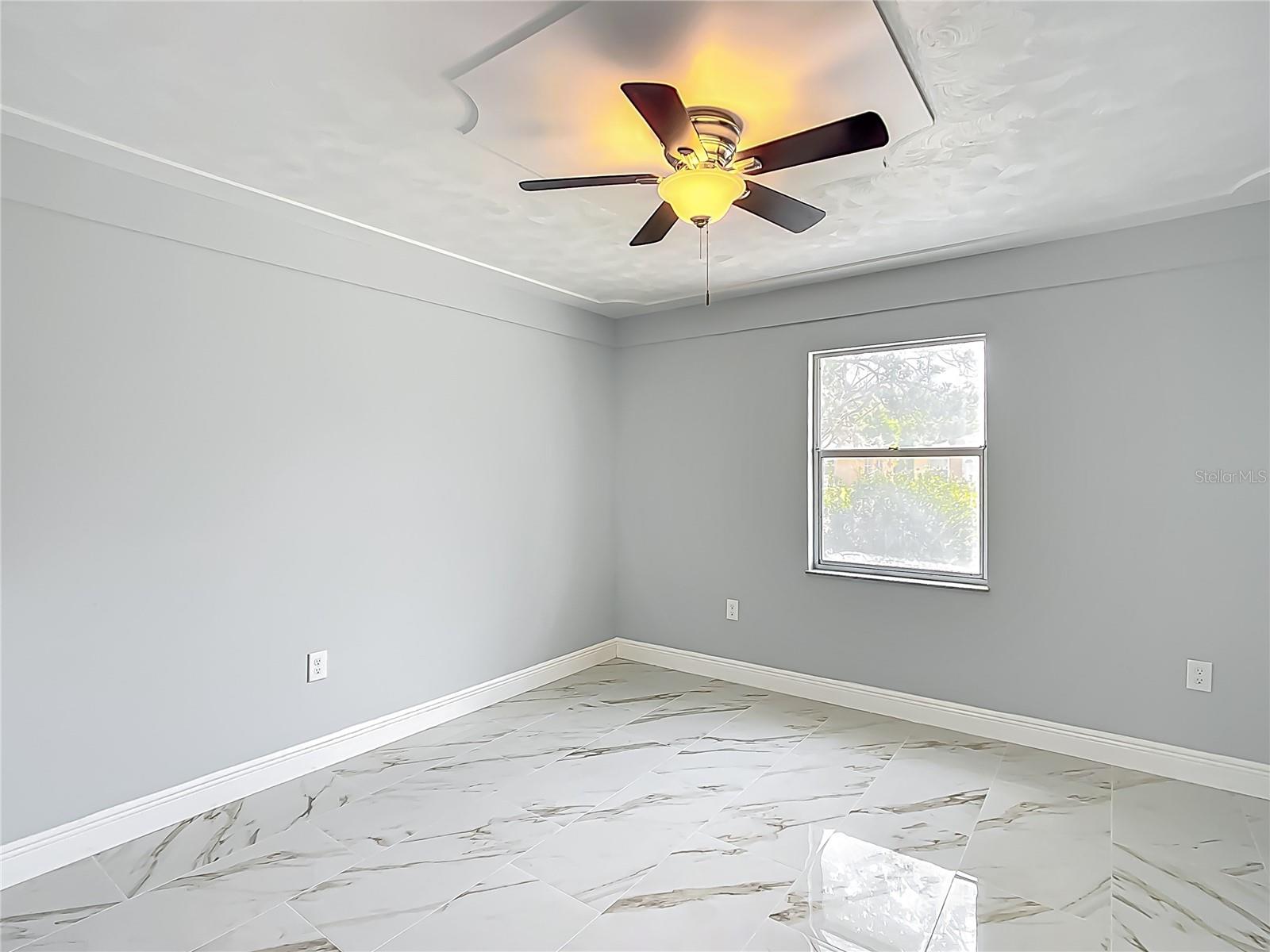 123 SHENANDOAH AVE, LADY LAKE, FL, 32159