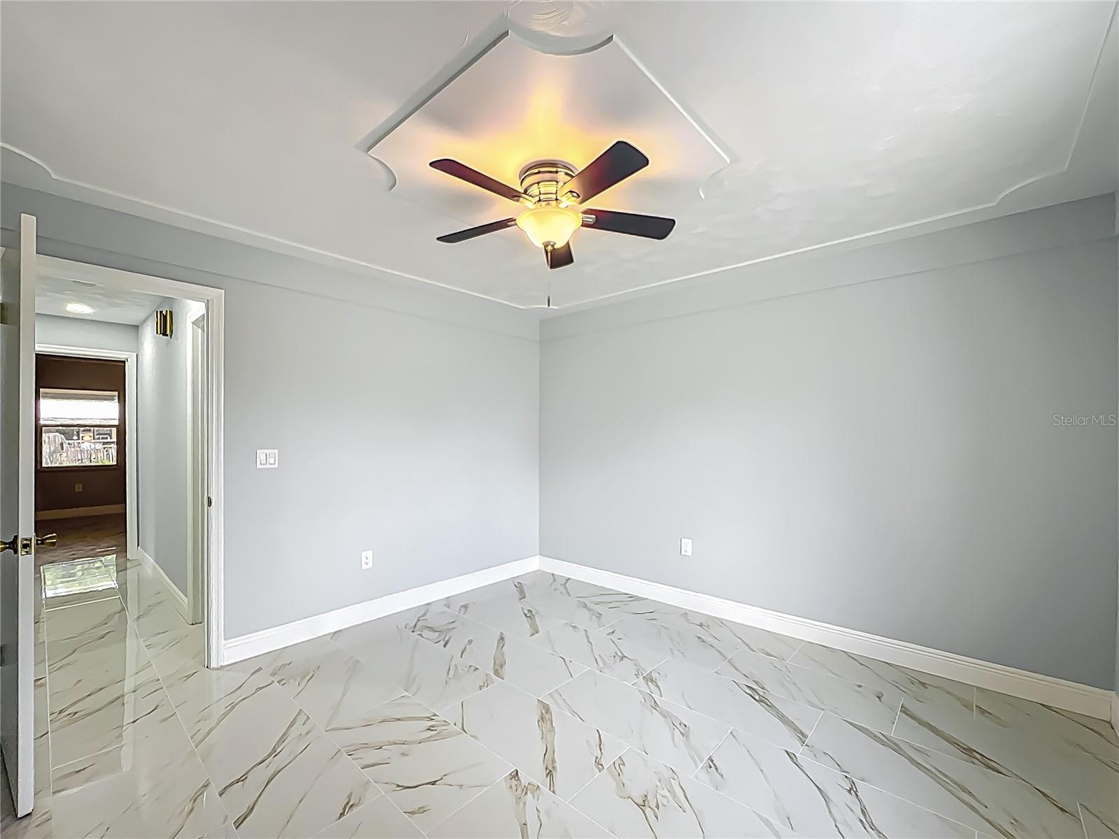 123 SHENANDOAH AVE, LADY LAKE, FL, 32159