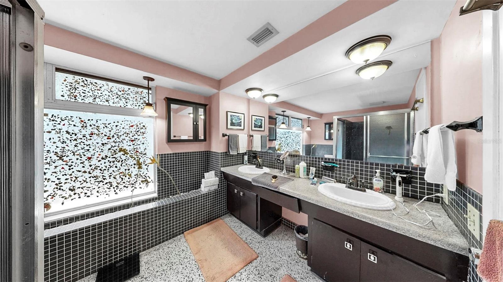 500 OLEANDER WAY S, ST PETERSBURG, FL, 33707