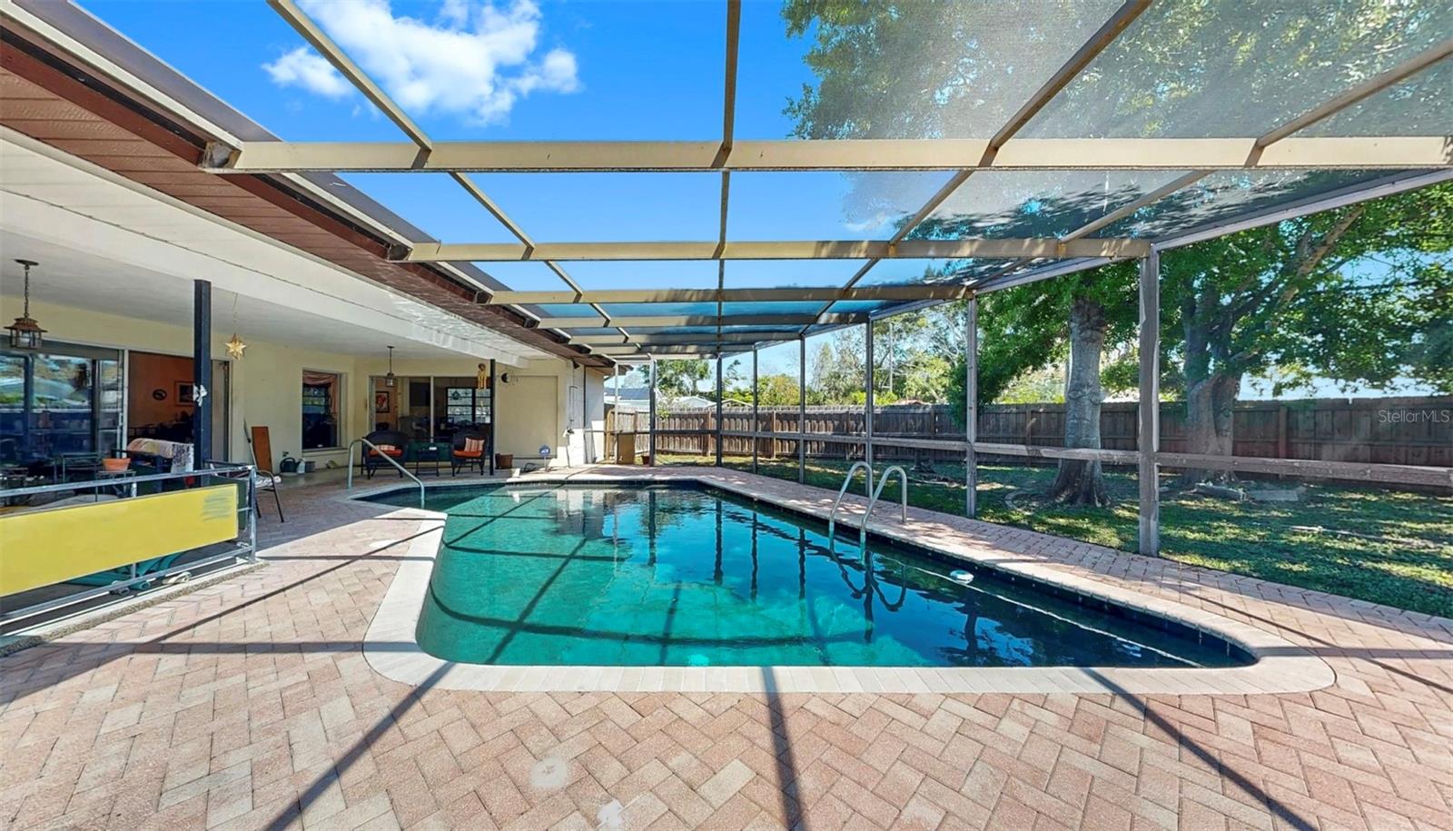 500 OLEANDER WAY S, ST PETERSBURG, FL, 33707