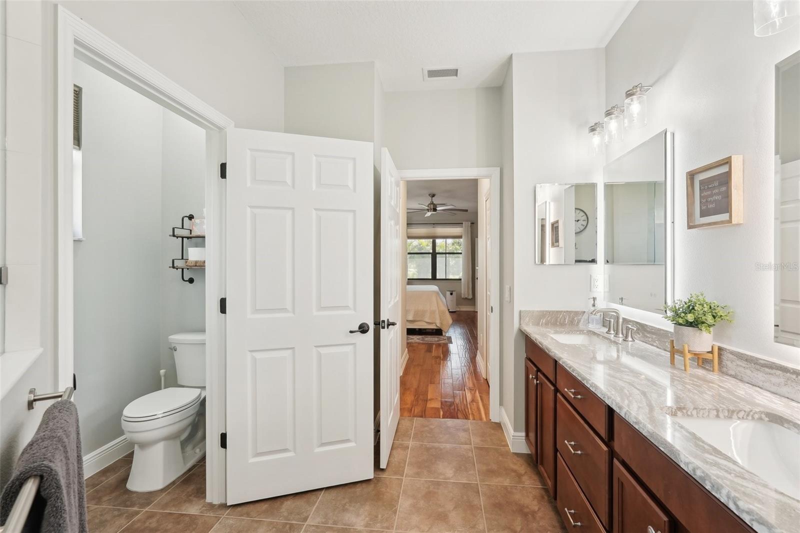 19893 COBBLESTONE CIR, VENICE, FL, 34292