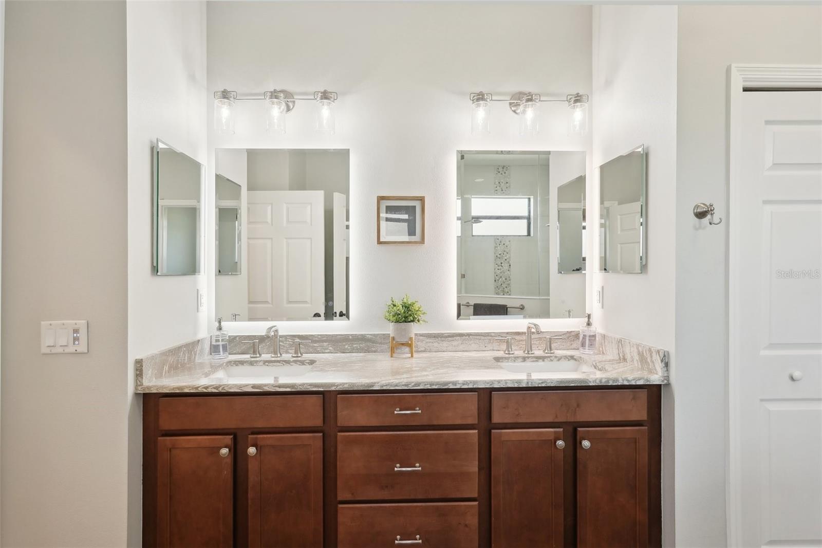 19893 COBBLESTONE CIR, VENICE, FL, 34292