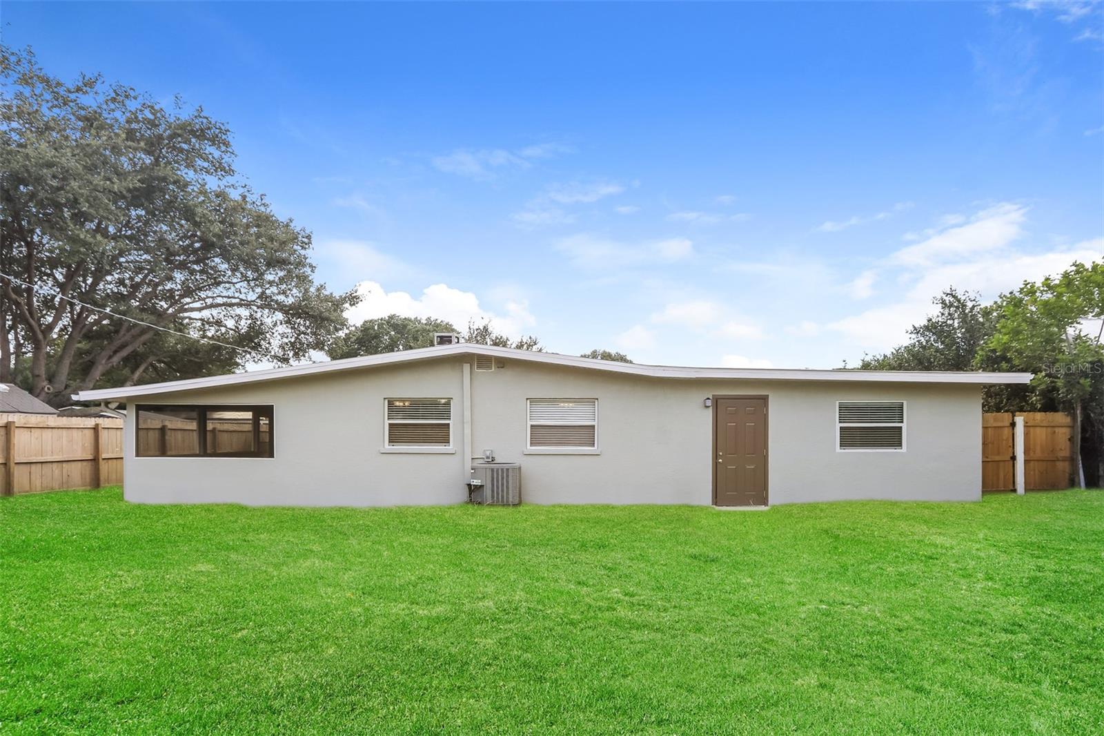 3929 CHAUCER LN, SARASOTA, FL, 34241