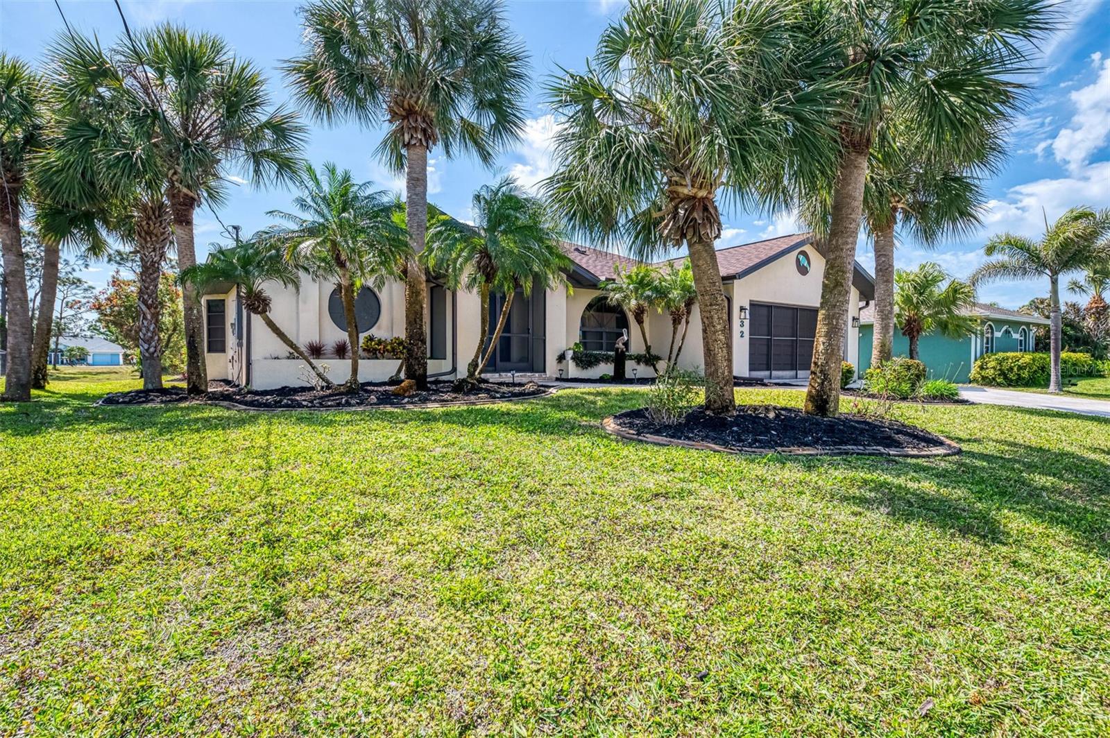32 LONG MEADOW LN, ROTONDA WEST, FL, 33947