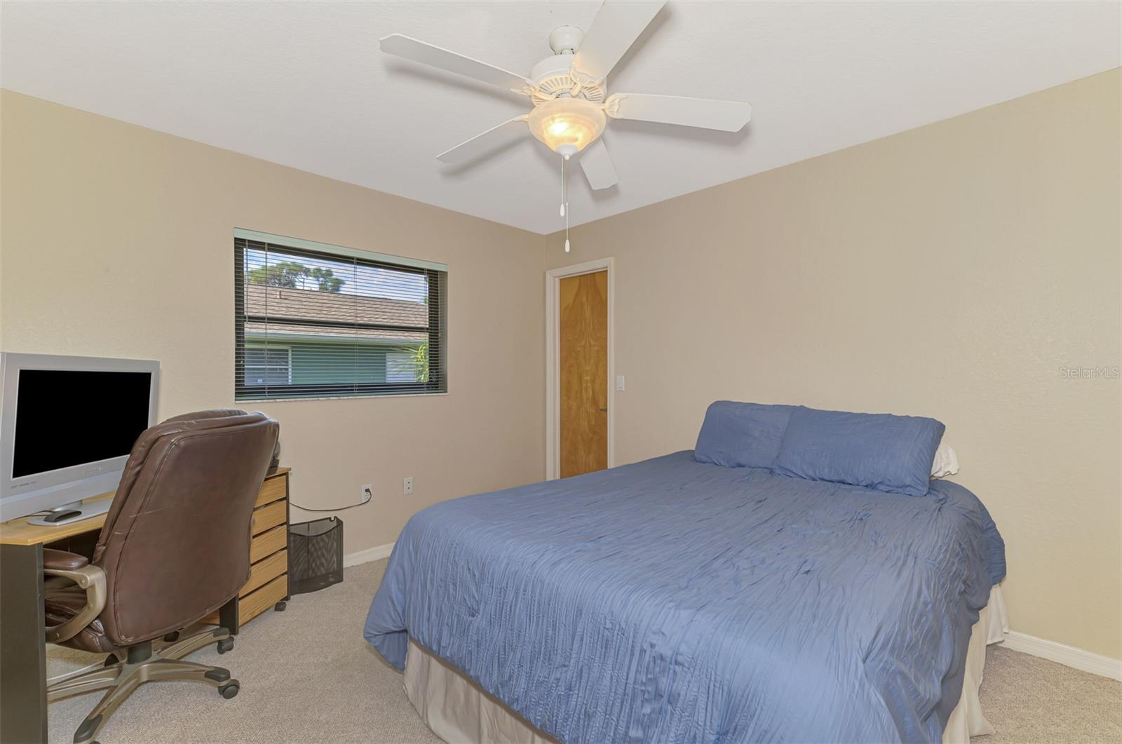 32 LONG MEADOW LN, ROTONDA WEST, FL, 33947