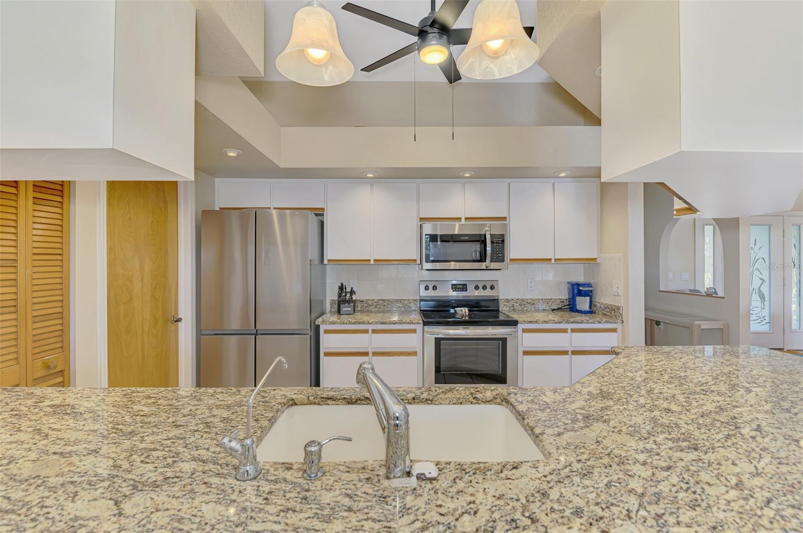 32 LONG MEADOW LN, ROTONDA WEST, FL, 33947