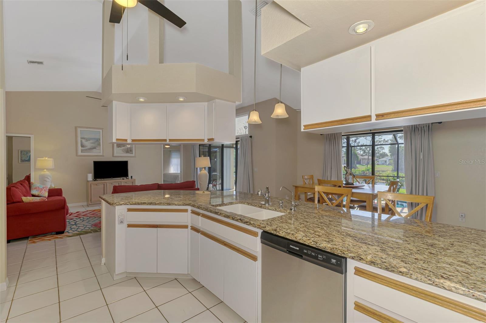 32 LONG MEADOW LN, ROTONDA WEST, FL, 33947