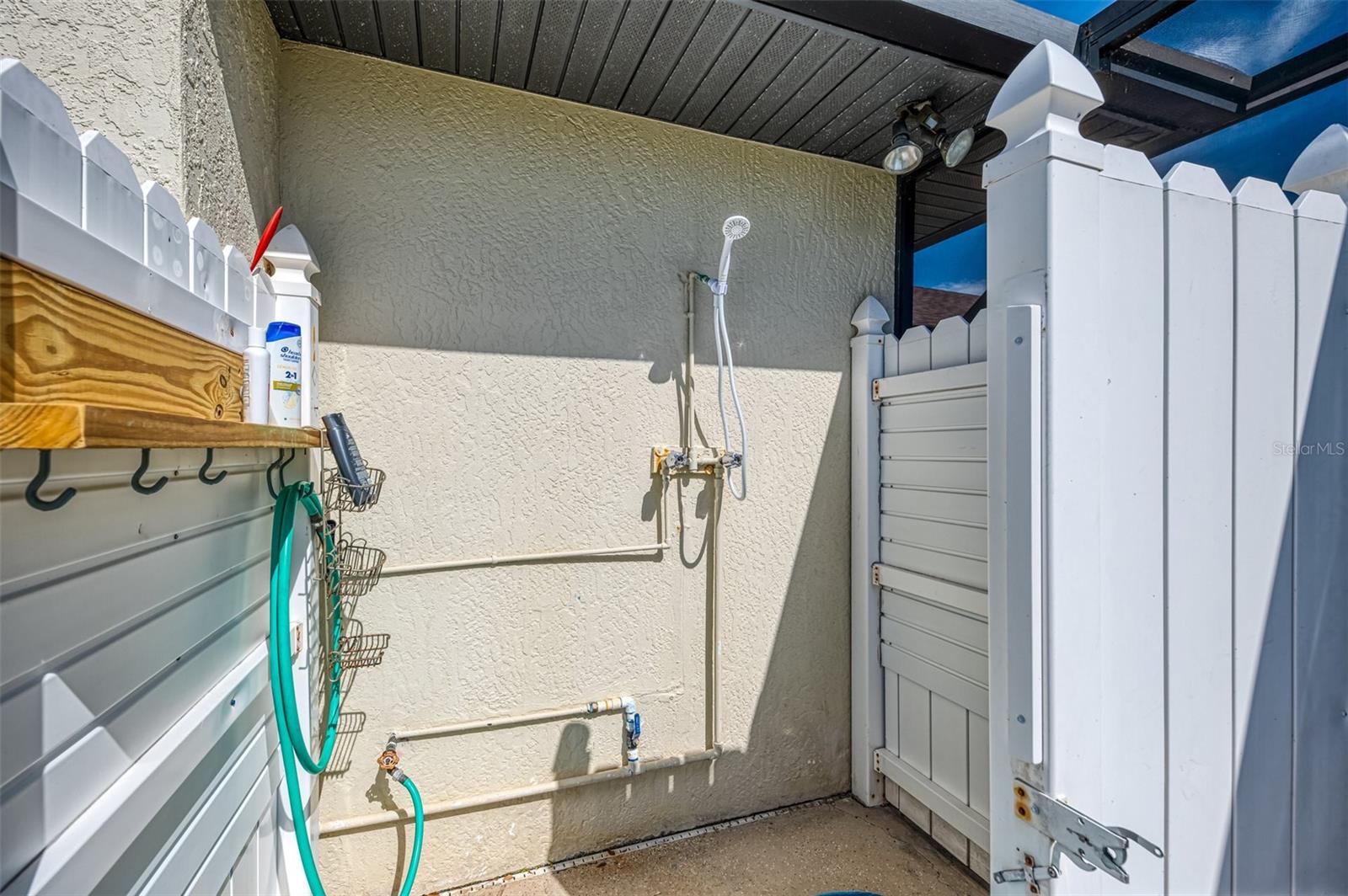 32 LONG MEADOW LN, ROTONDA WEST, FL, 33947