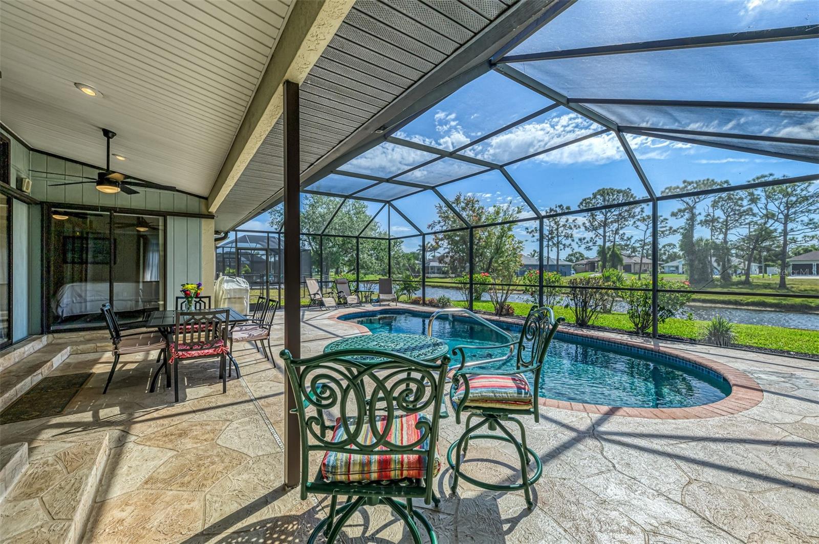 32 LONG MEADOW LN, ROTONDA WEST, FL, 33947