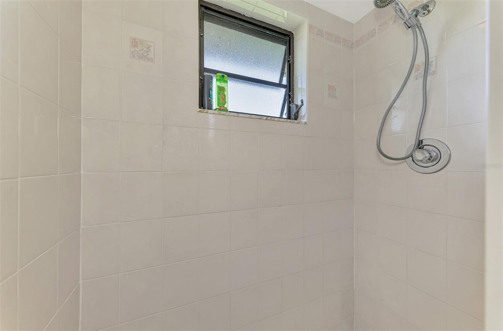 32 LONG MEADOW LN, ROTONDA WEST, FL, 33947