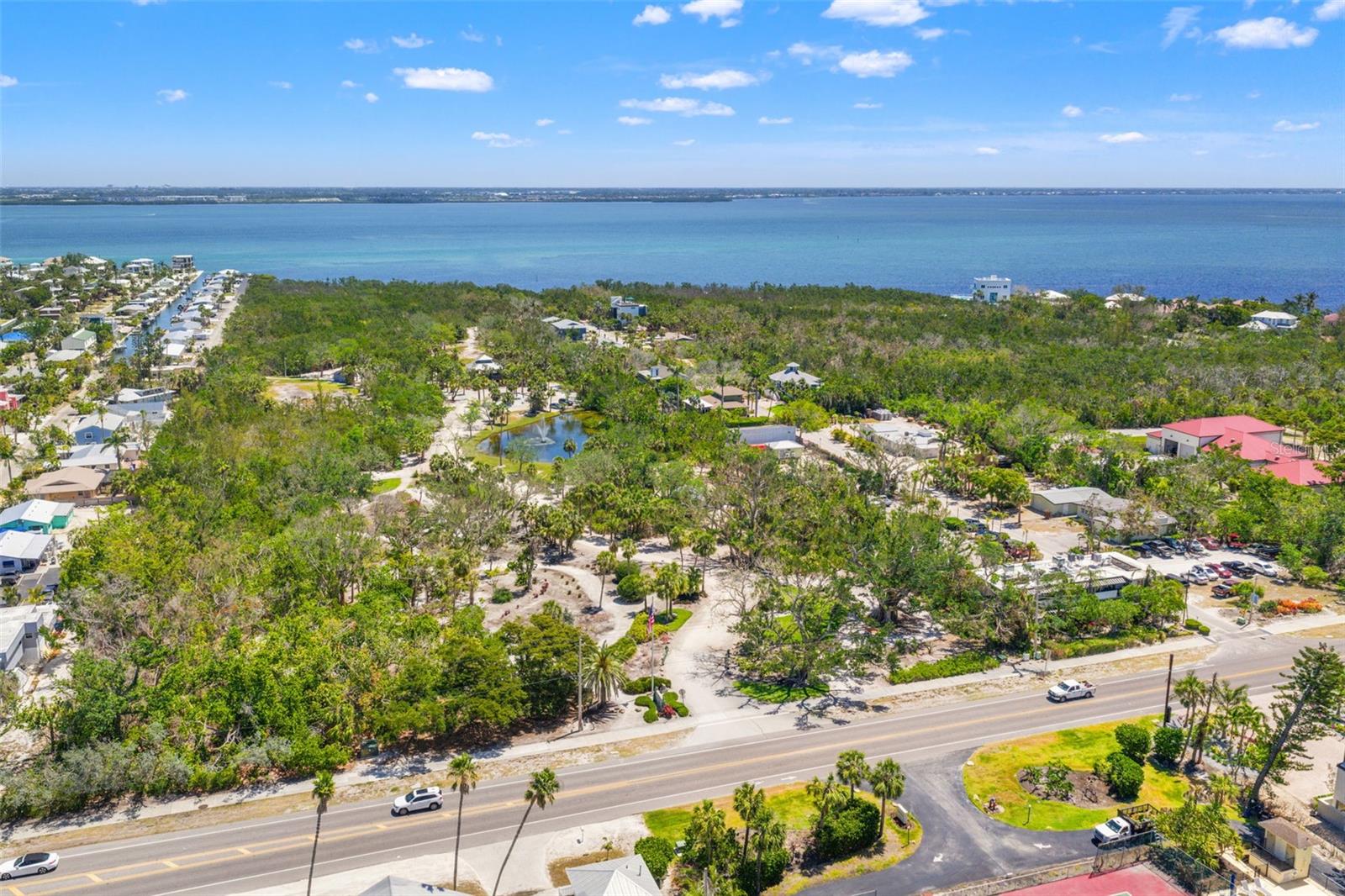 636 TARAWITT DR, LONGBOAT KEY, FL, 34228