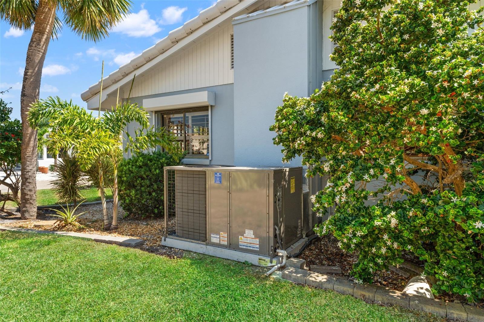 636 TARAWITT DR, LONGBOAT KEY, FL, 34228