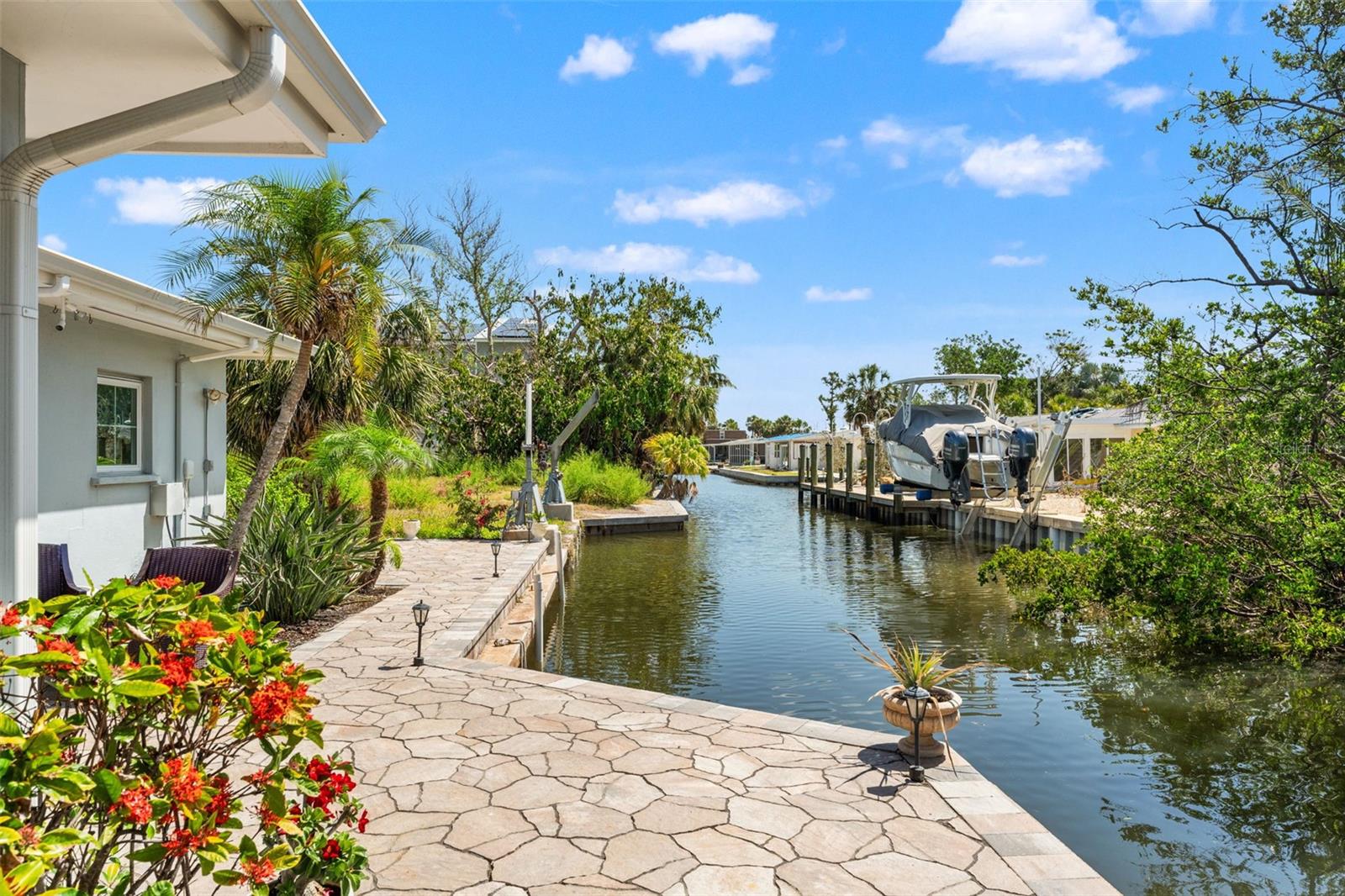 636 TARAWITT DR, LONGBOAT KEY, FL, 34228
