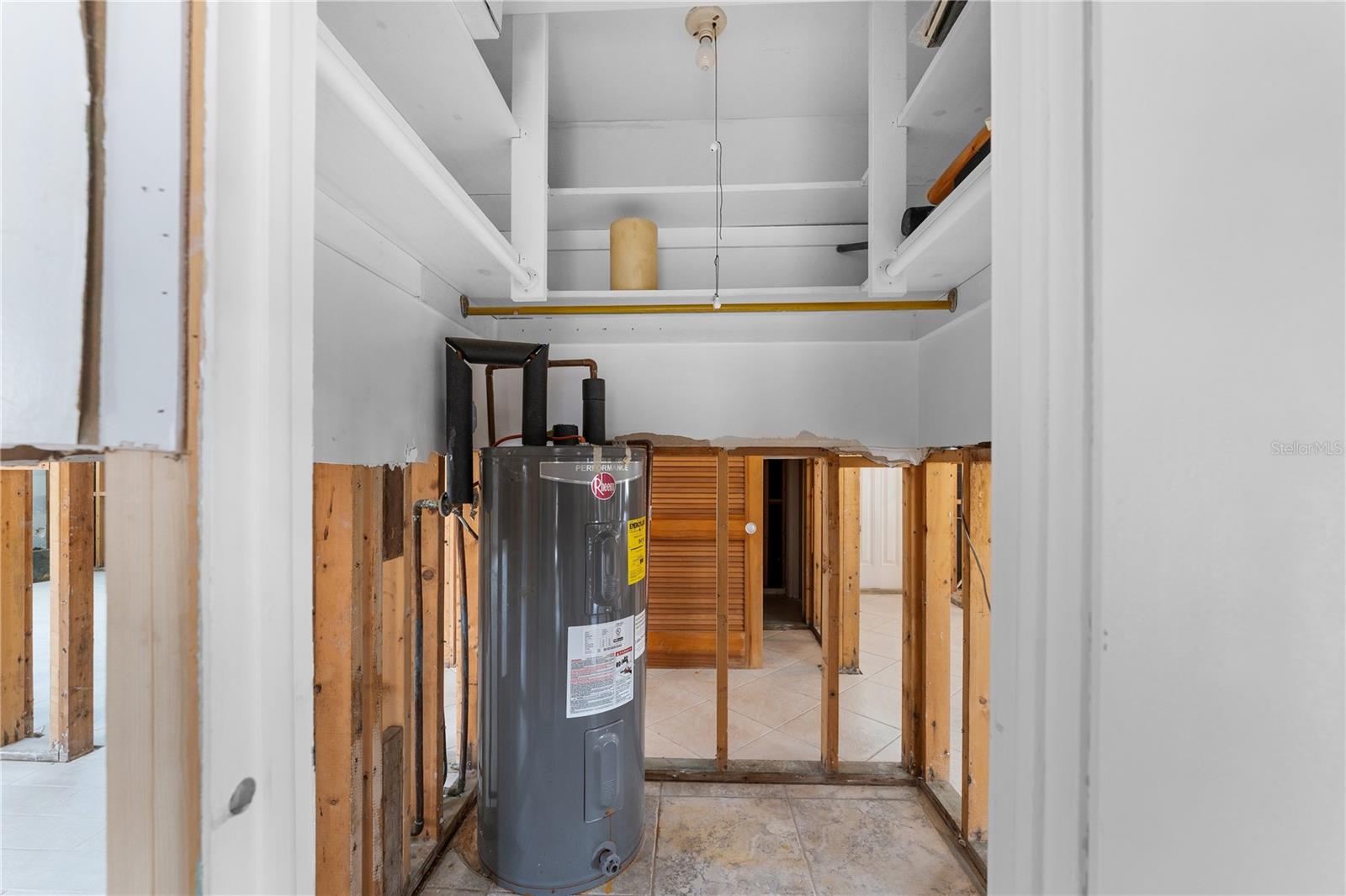 636 TARAWITT DR, LONGBOAT KEY, FL, 34228