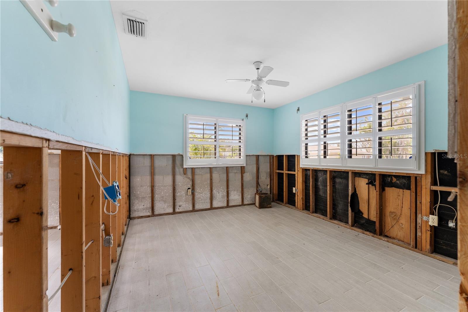 636 TARAWITT DR, LONGBOAT KEY, FL, 34228