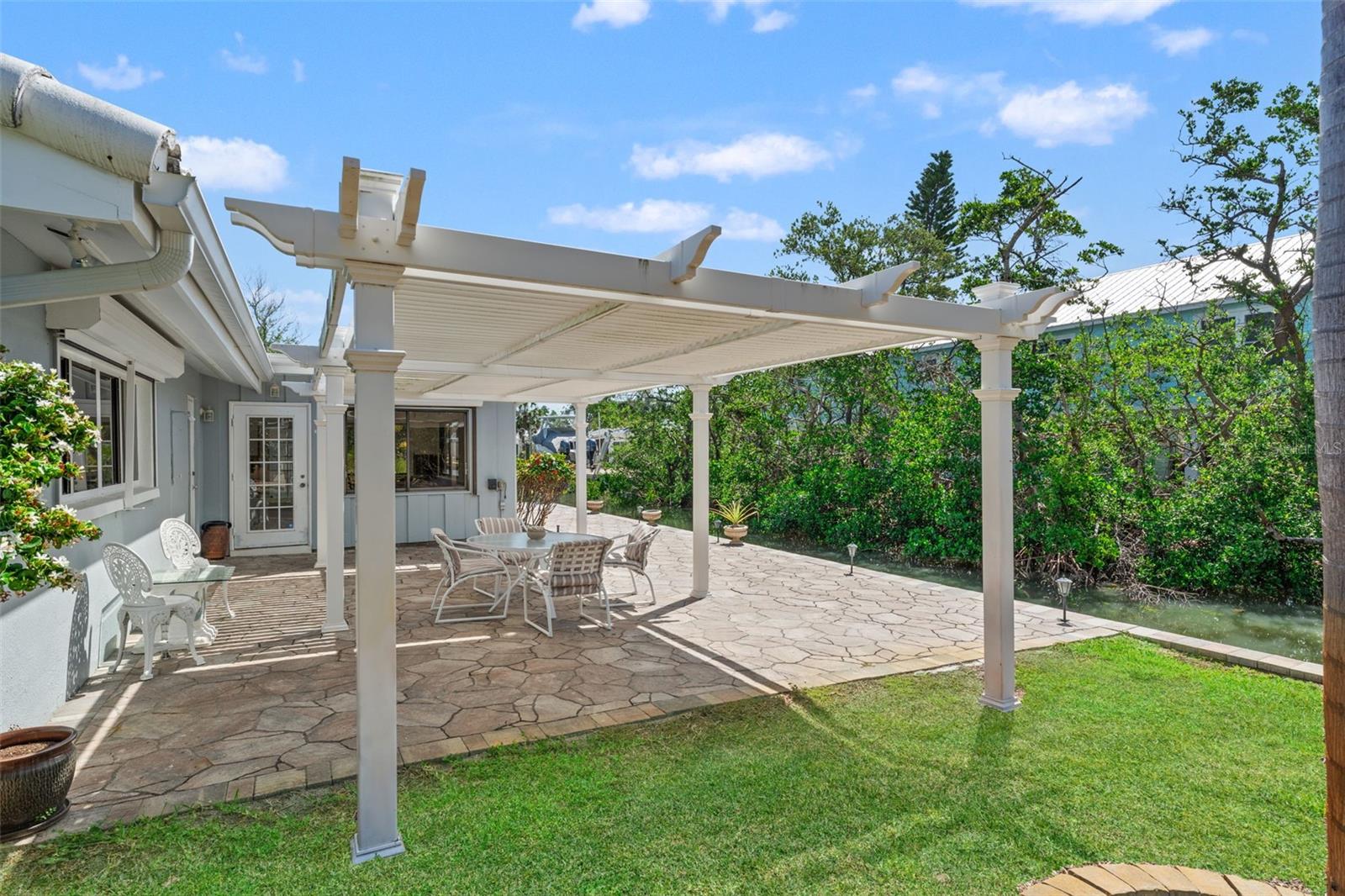 636 TARAWITT DR, LONGBOAT KEY, FL, 34228