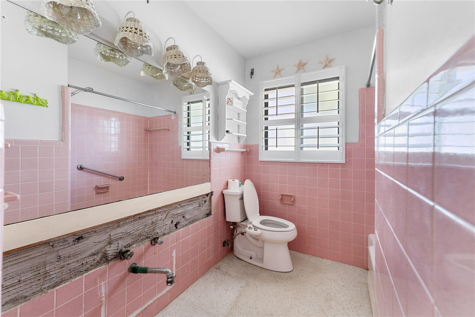 636 TARAWITT DR, LONGBOAT KEY, FL, 34228