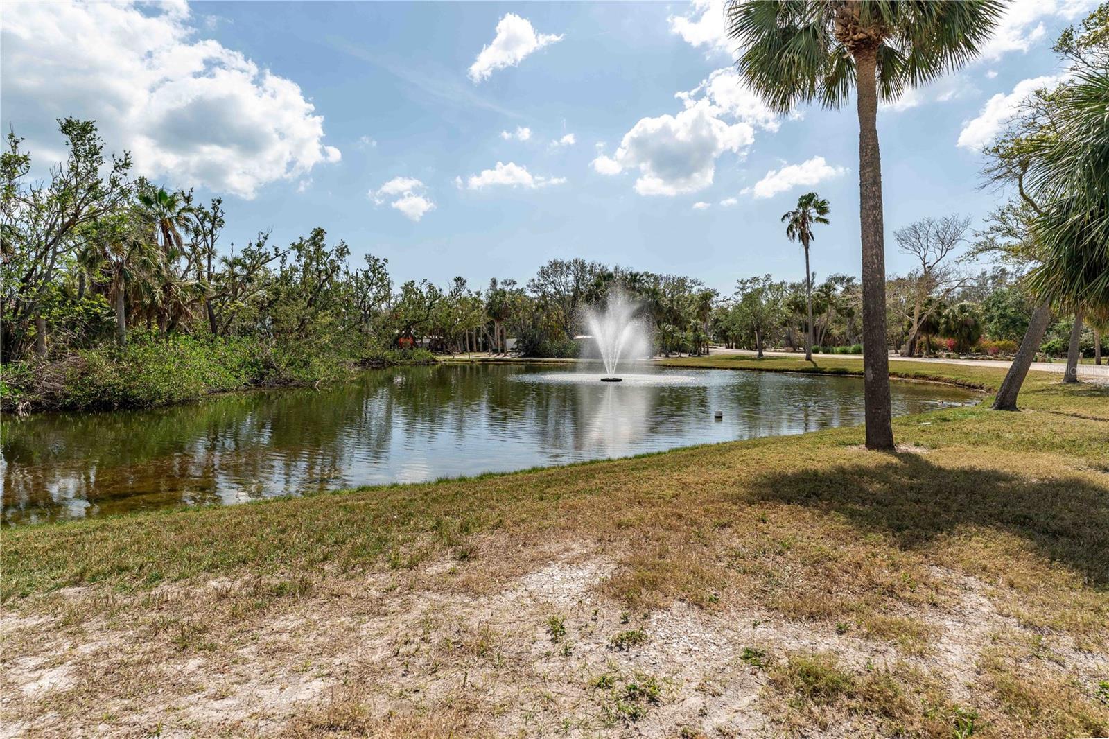 636 TARAWITT DR, LONGBOAT KEY, FL, 34228