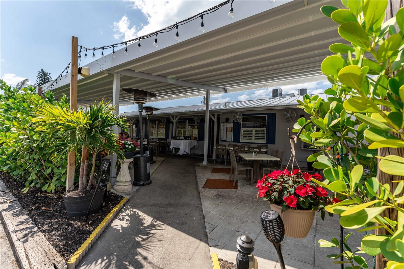 636 TARAWITT DR, LONGBOAT KEY, FL, 34228