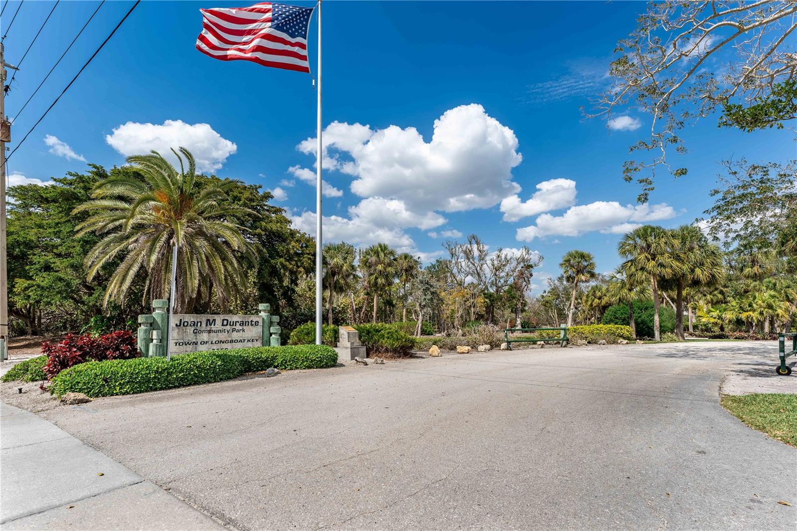 636 TARAWITT DR, LONGBOAT KEY, FL, 34228