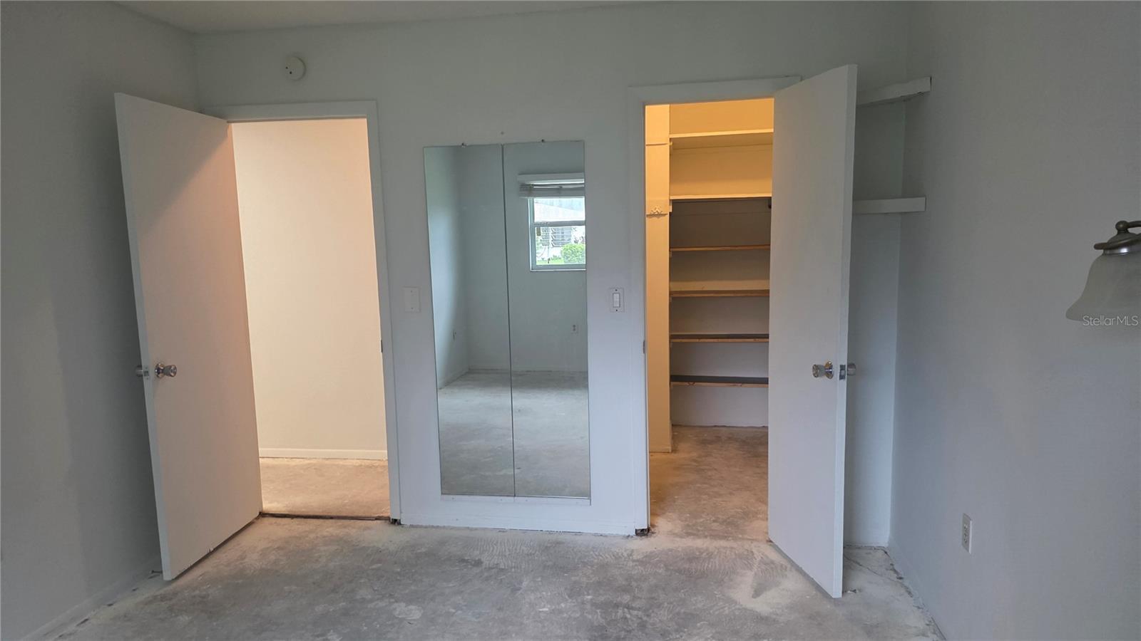 5053 LIVE OAK CIR, BRADENTON, FL, 34207