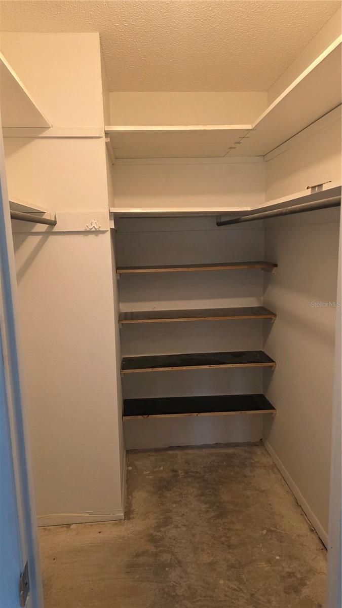 5053 LIVE OAK CIR, BRADENTON, FL, 34207