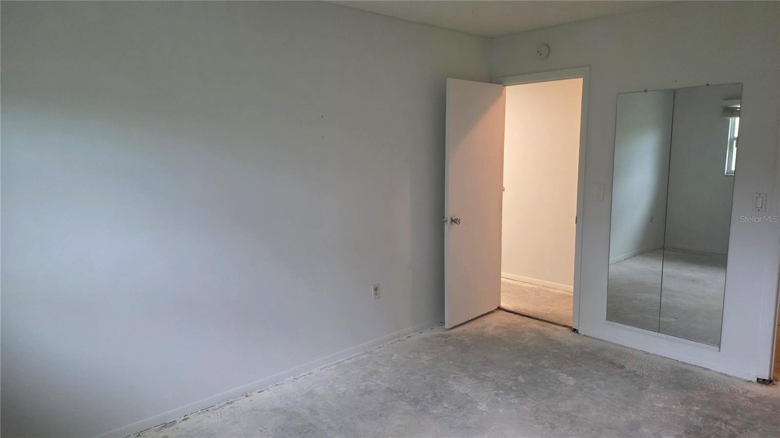 5053 LIVE OAK CIR, BRADENTON, FL, 34207