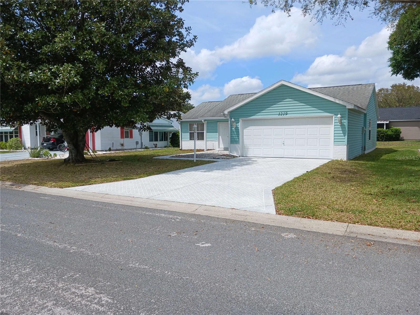 1219 SANTOS PL, LADY LAKE, FL, 32159