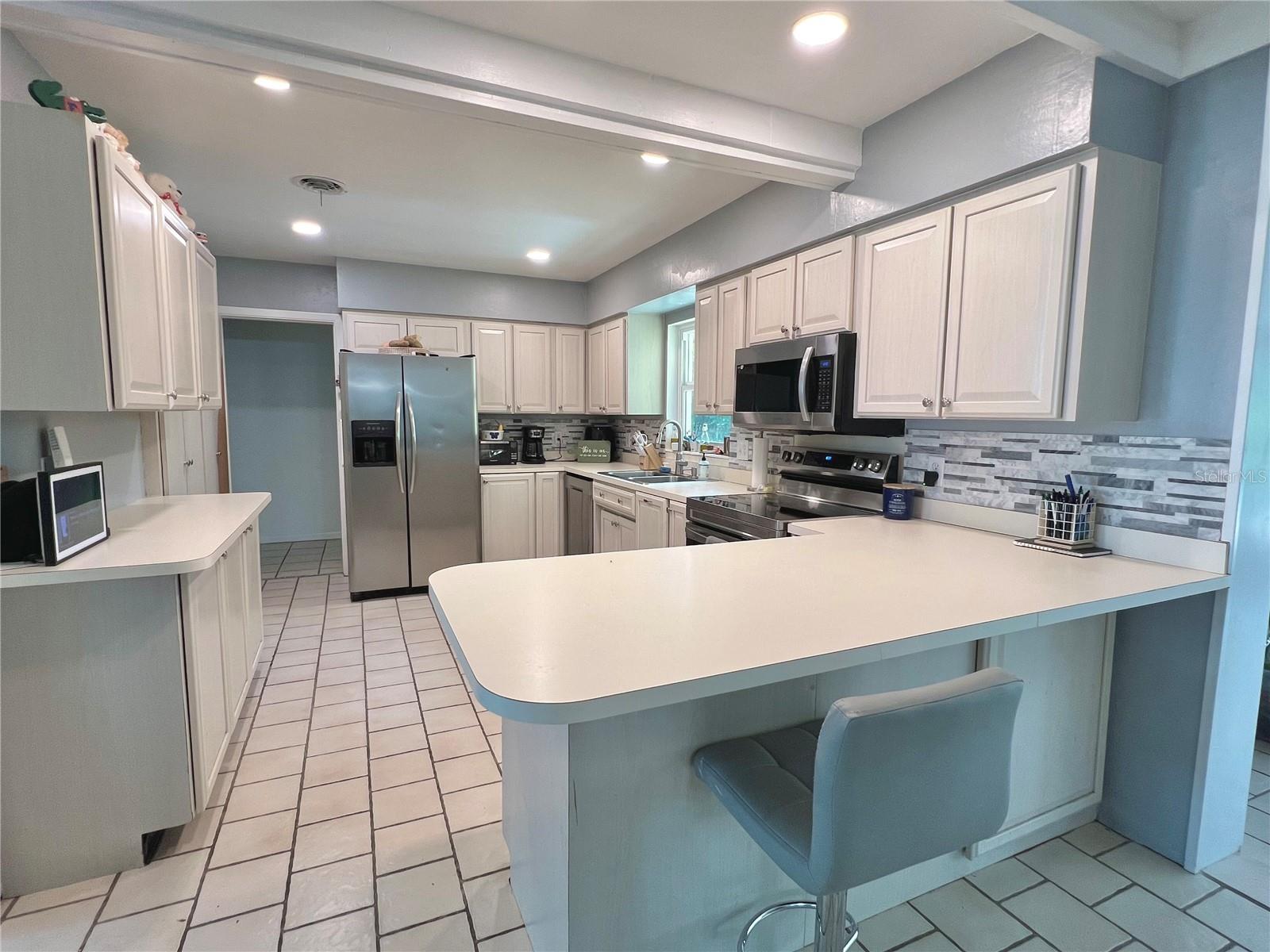 799 W LAKE OTIS DR, WINTER HAVEN, FL, 33880