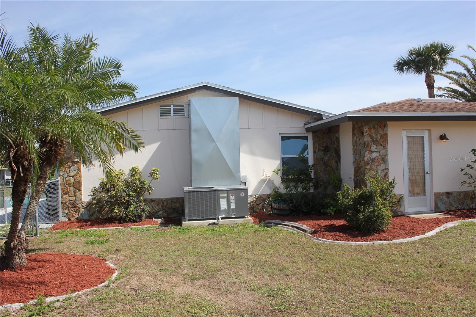 474 ELM AVE NW, PORT CHARLOTTE, FL, 33952