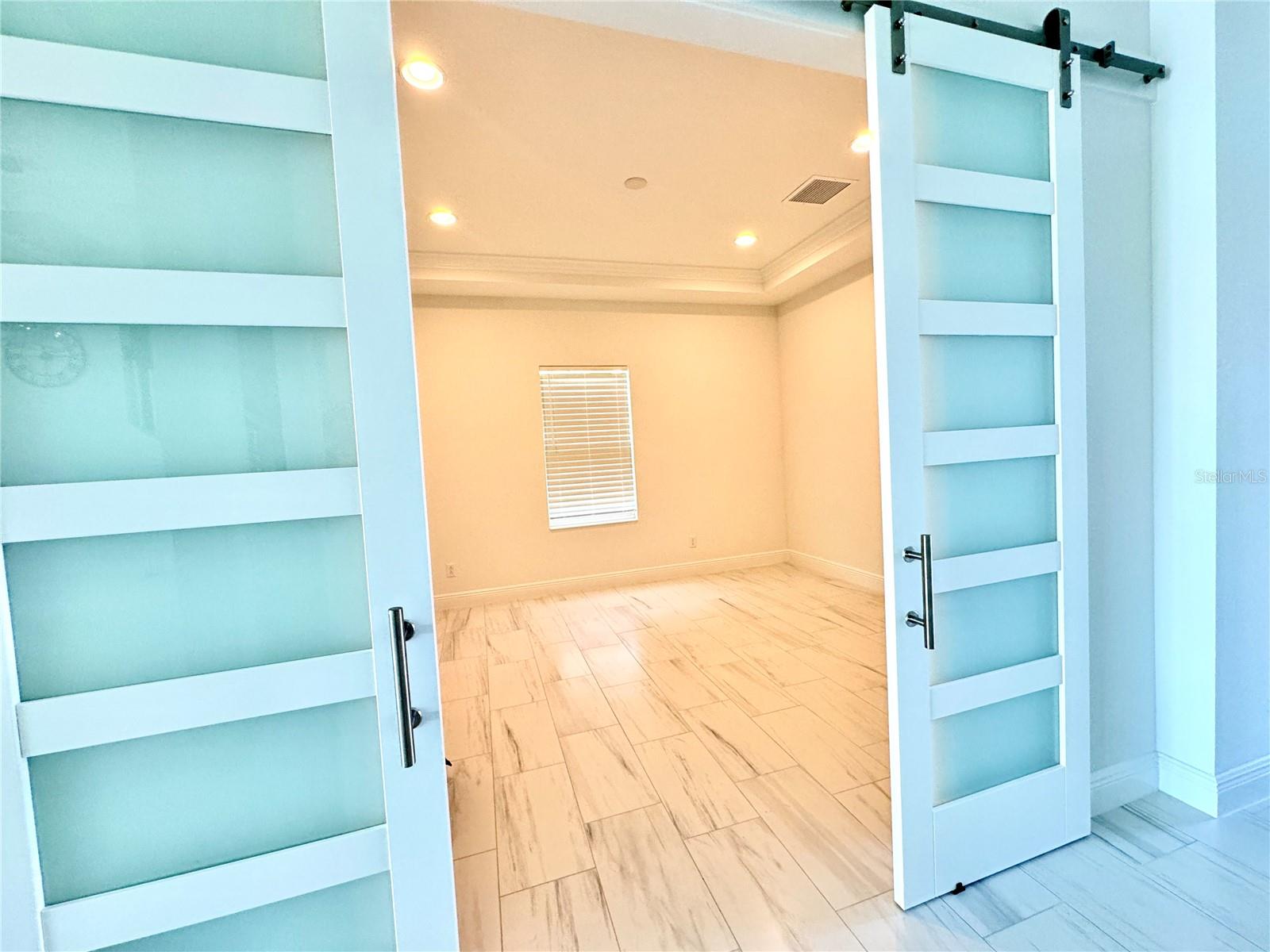 11061 RUSTIC TIMBER LOOP, SAN ANTONIO, FL, 33576