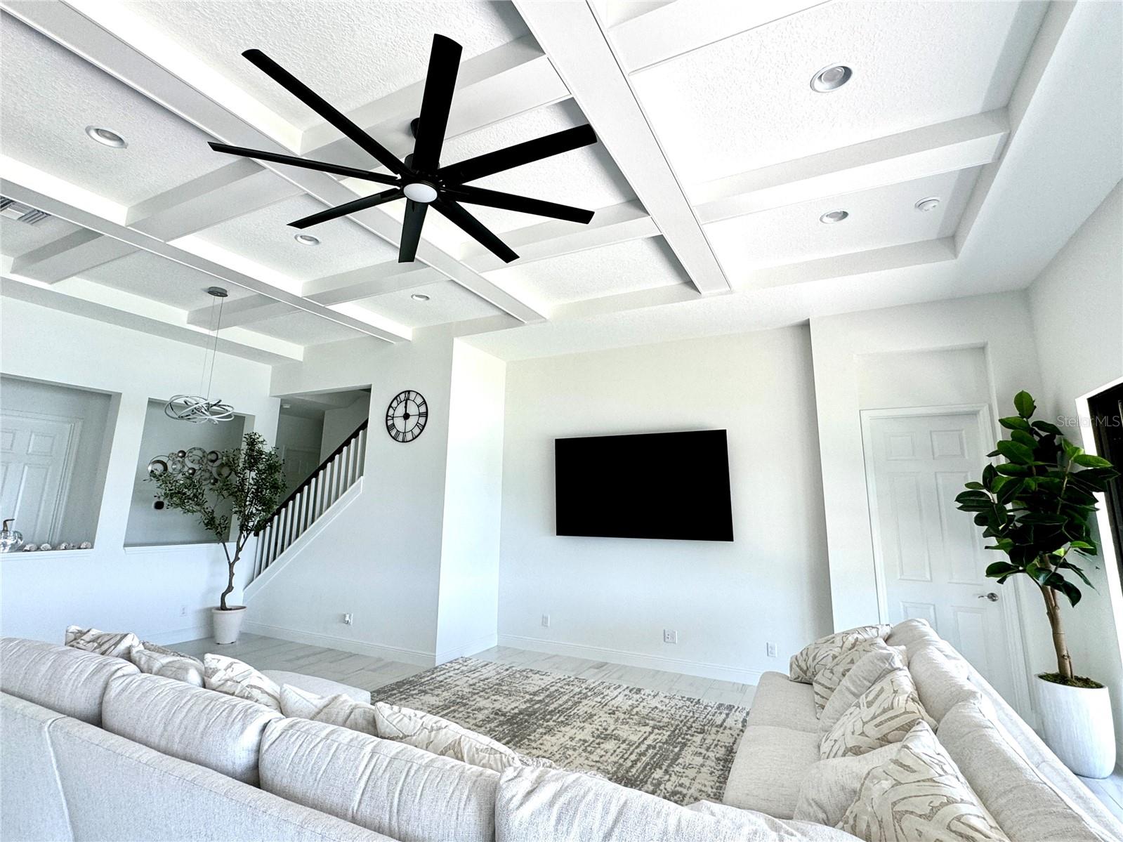 11061 RUSTIC TIMBER LOOP, SAN ANTONIO, FL, 33576