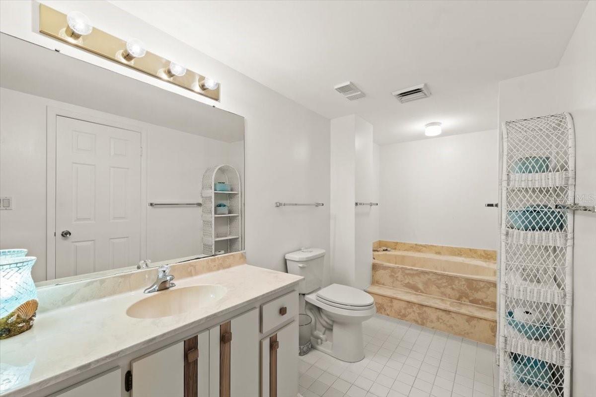 901 S ATLANTIC AVE #3, ORMOND BEACH, FL, 32176