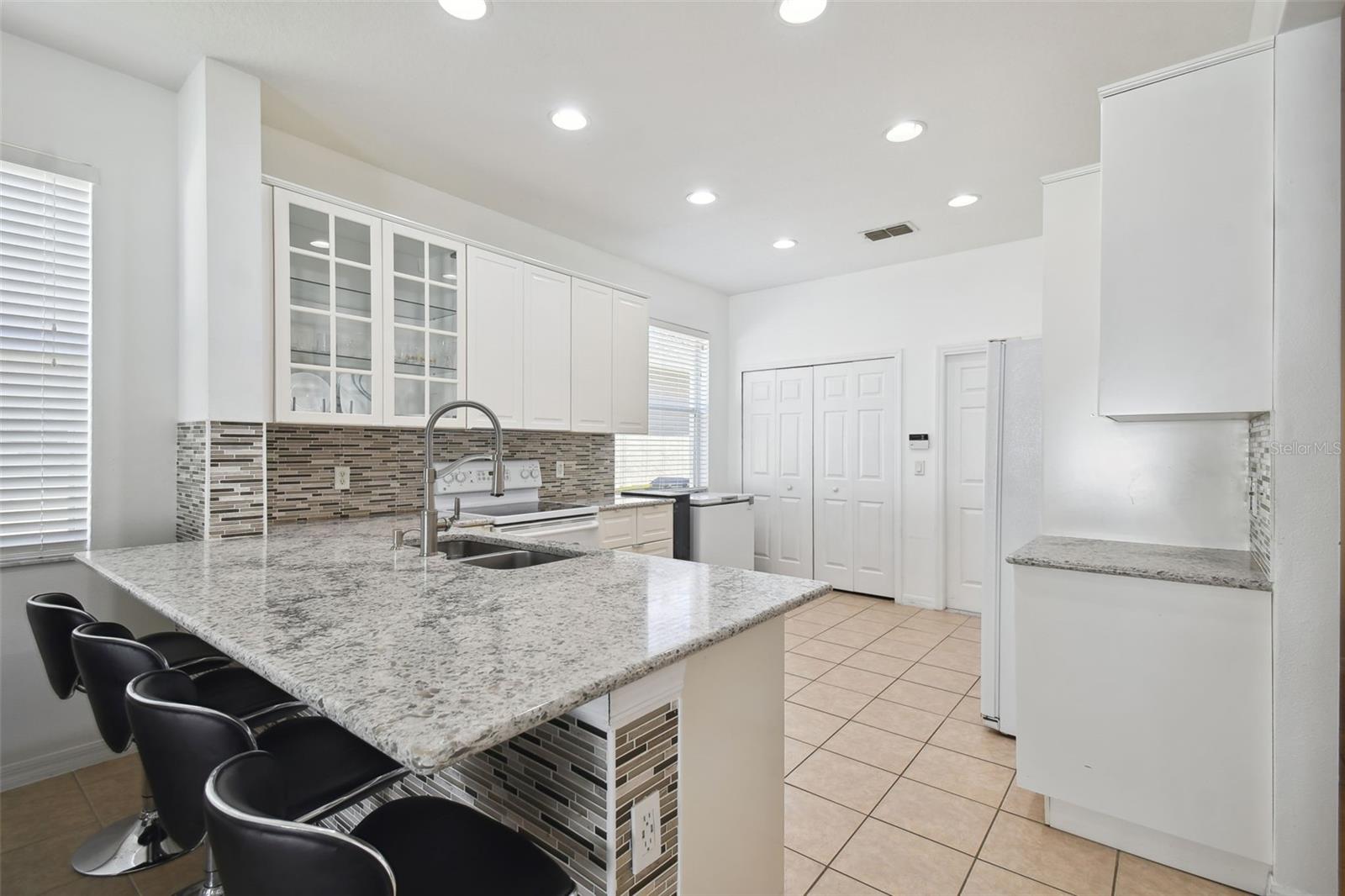 258 HENLEY CIR, DAVENPORT, FL, 33896