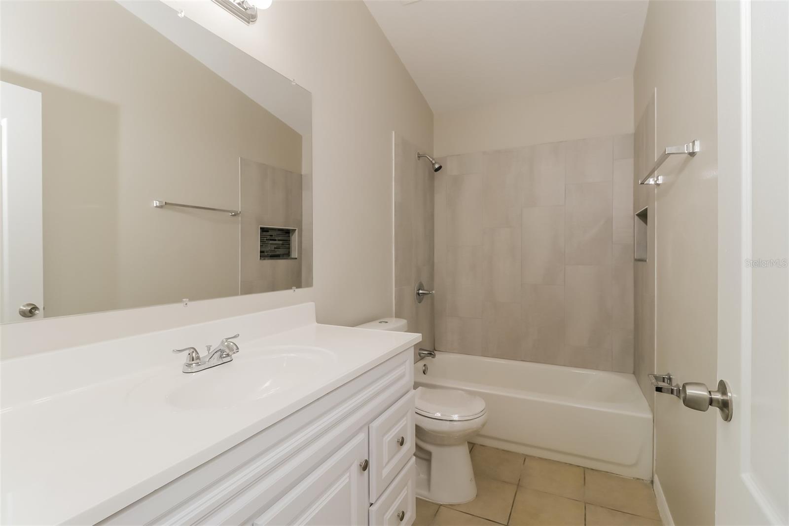 710 PERIWINKLE POINTE PL, SEFFNER, FL, 33584