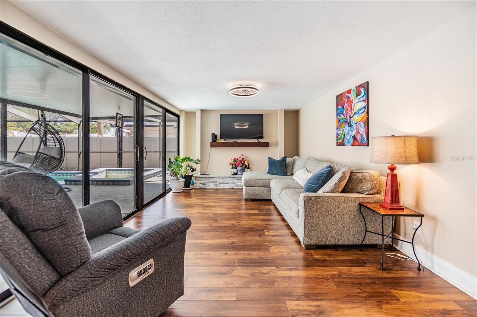 1945 MAGNOLIA DR, CLEARWATER, FL, 33764